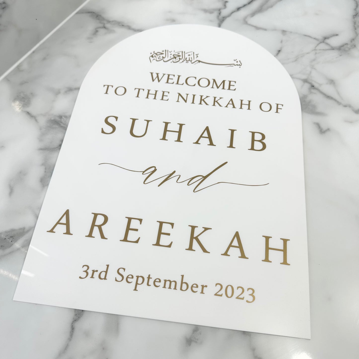 WeddingLuxStudio Personalised Arched Coloured Wedding Welcome Sign