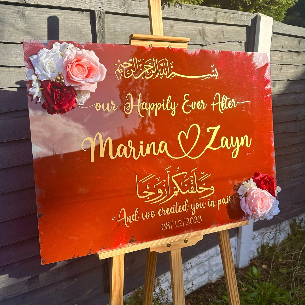WeddingLuxStudio Heart Shape Wedding Welcome Sign with Arabic text